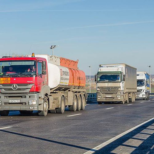 Объем грузовых автоперевозок в России в 2018 году увеличился на 1,8%
