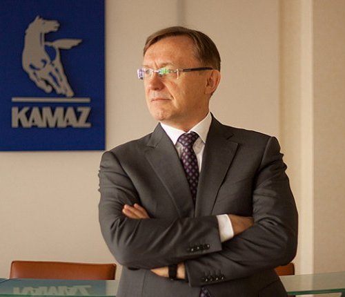 Совет директоров КамАЗа продлил полномочия гендиректора на четыре года