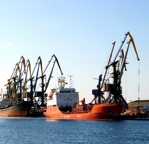 Обзор грузооборота морских портов России. Итоги 2015 года