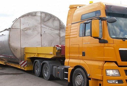 В Узбекистане для перевозок крупногабаритных и тяжеловесных грузов требуется получение специального разрешения