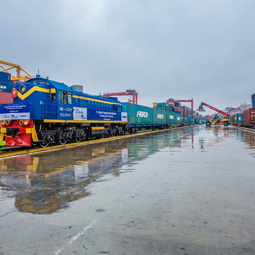 FESCO запускает контейнерный поезд из Екатеринбурга в Санкт-Петербург