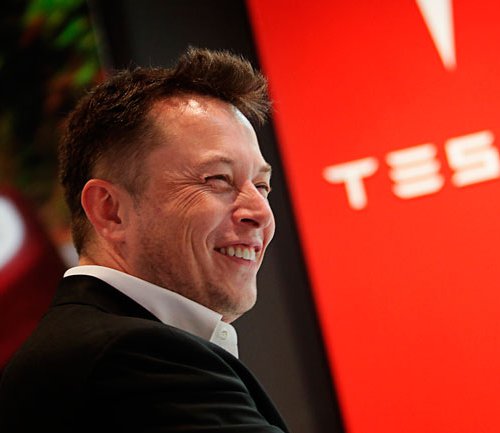 Изобретатель Илон Маск рассказал, как правильно произносится название «Tesla»